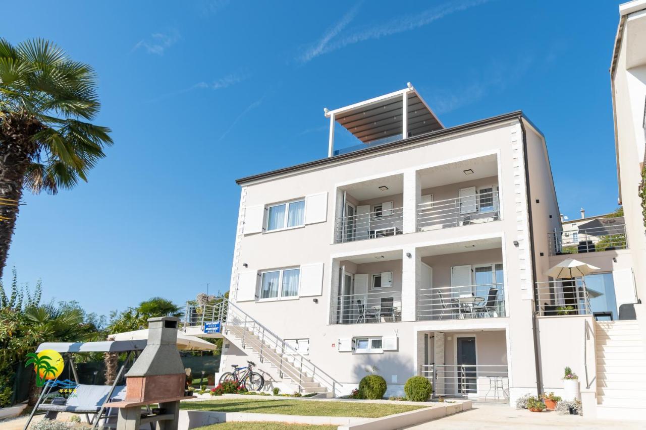 Villa Green Palm Vrsar Exterior photo