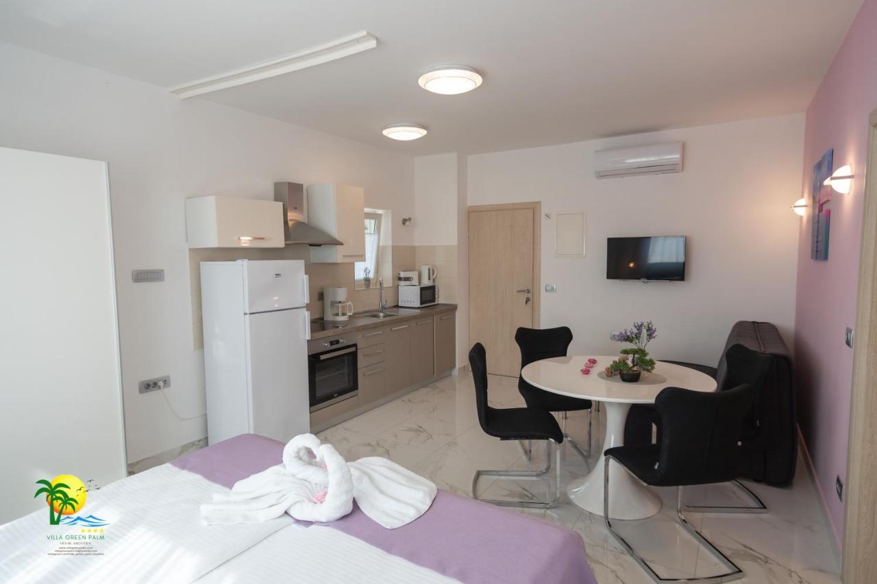 Villa Green Palm Vrsar Exterior photo