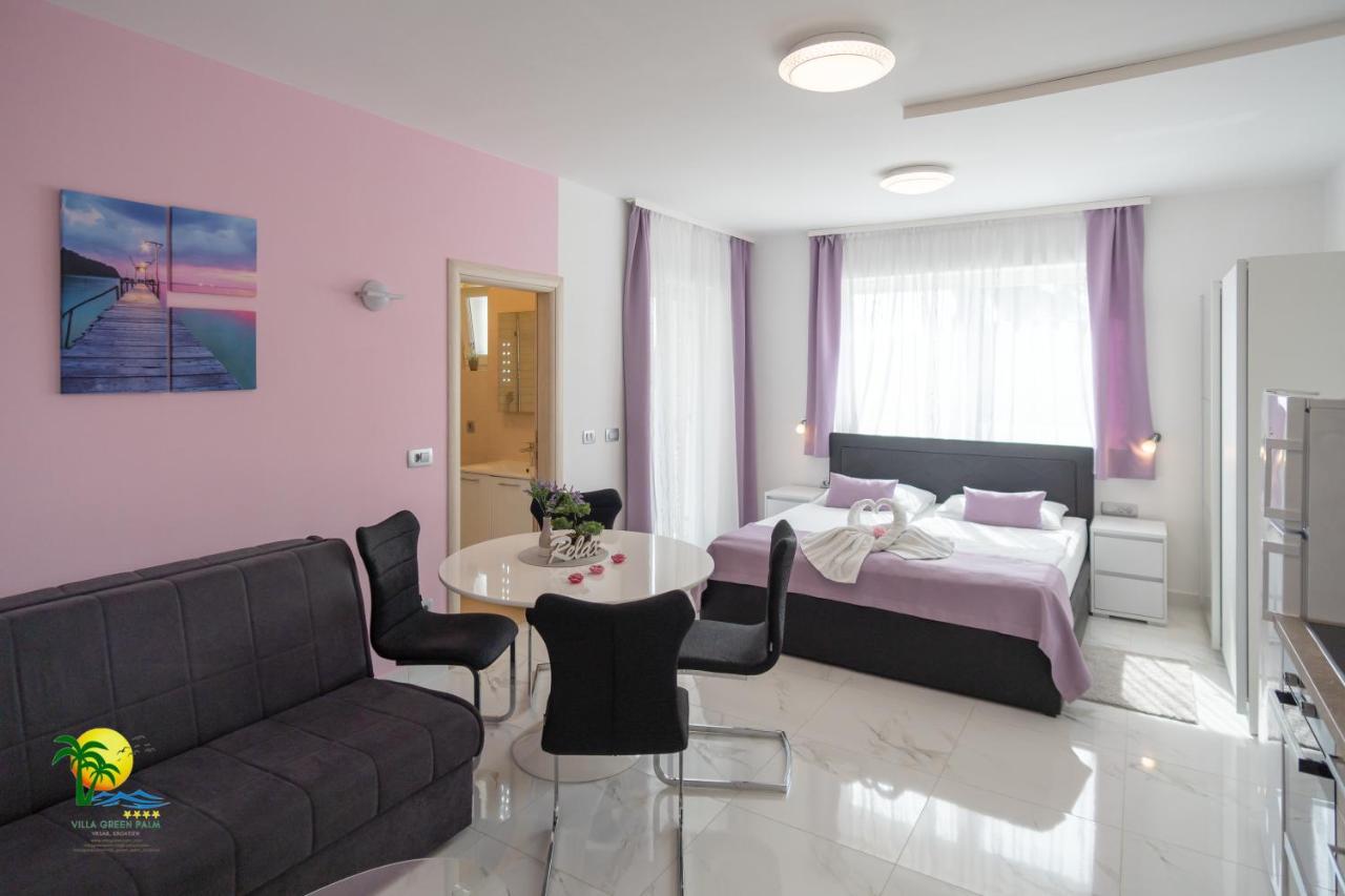 Villa Green Palm Vrsar Exterior photo